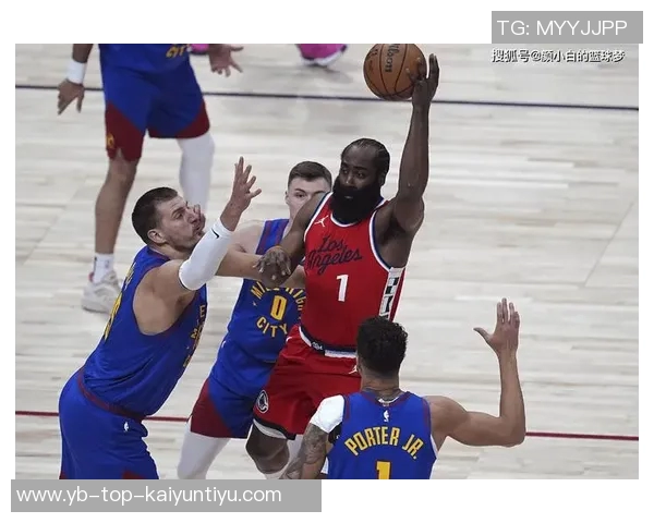 哈登季前赛表现低迷场均仅得6分助攻77次命中率惨淡引发热议 哈登季前赛表现低迷场均仅得6分助攻77次命中率惨淡引发热议