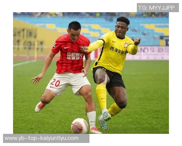 神奇扑救广岛三箭球员近距离头球攻门蹇韬极限反应将球捞出 神奇扑救广岛三箭球员近距离头球攻门蹇韬极限反应将球捞出