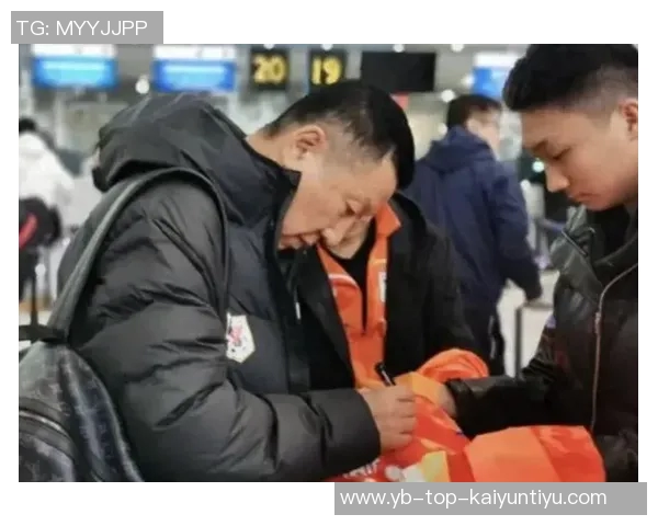 彭欣力冬训随青岛西海岸队在海口展开新征程