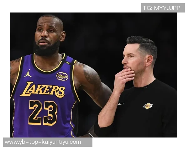 小莫评论雷迪克场边指挥詹姆斯的独特方式引发热议