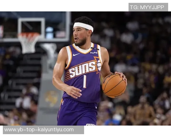 布克首节失准后强势反弹半场贡献13分4助攻助队逆转局势