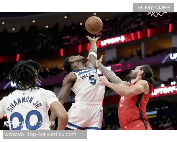 爱德华兹单节狂砍17分全场30分助球队掀起胜利浪潮 爱德华兹单节狂砍17分全场30分助球队掀起胜利浪潮