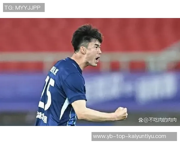 邓涵文告别武汉三镇四年时光铭刻心中难忘回忆即将踏上新征程 邓涵文告别武汉三镇四年时光铭刻心中难忘回忆即将踏上新征程